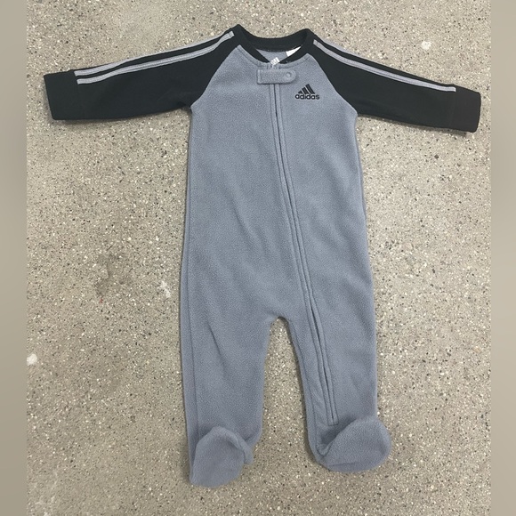 Adidas 3 stripes baby onesie size 6 months Grey And Black - Picture 1 of 7